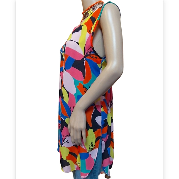 Spense High/Low Button Down Bright Floral Sleeveless Top - Picture 6 of 8